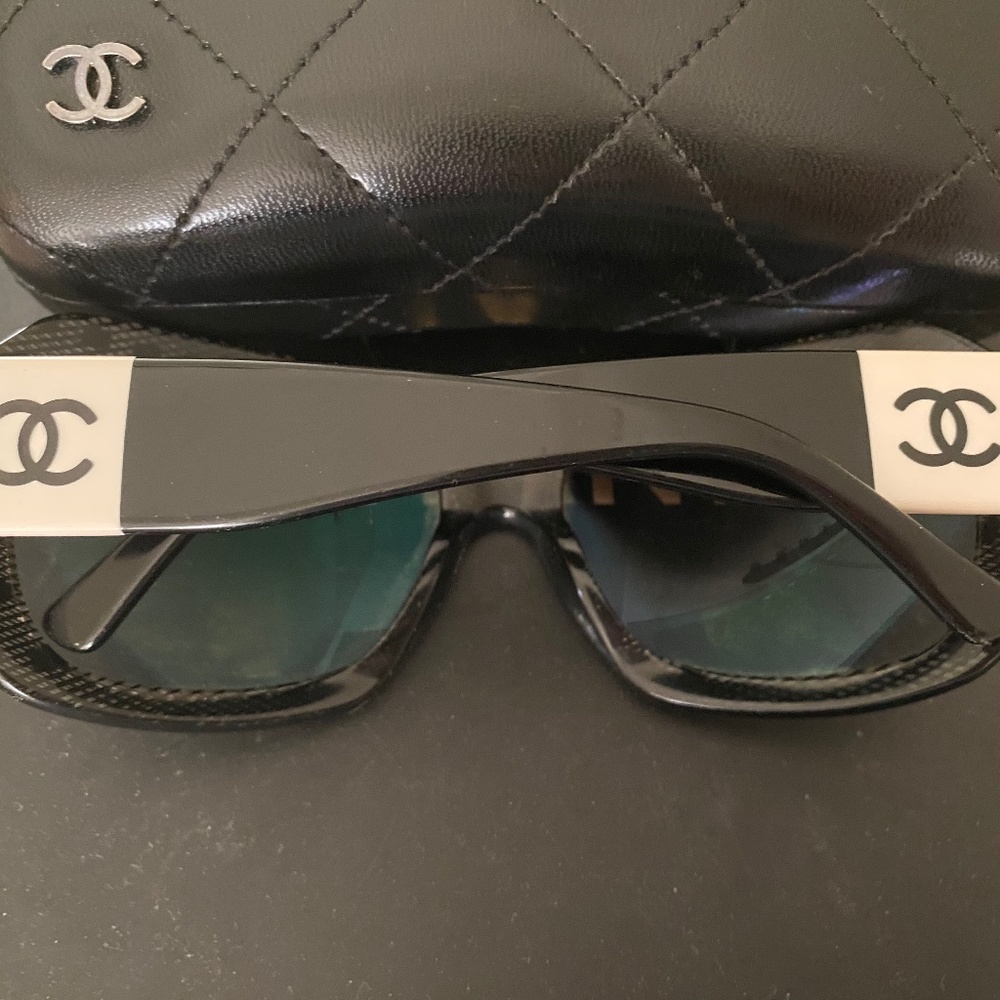 Chanel CC sunglasses